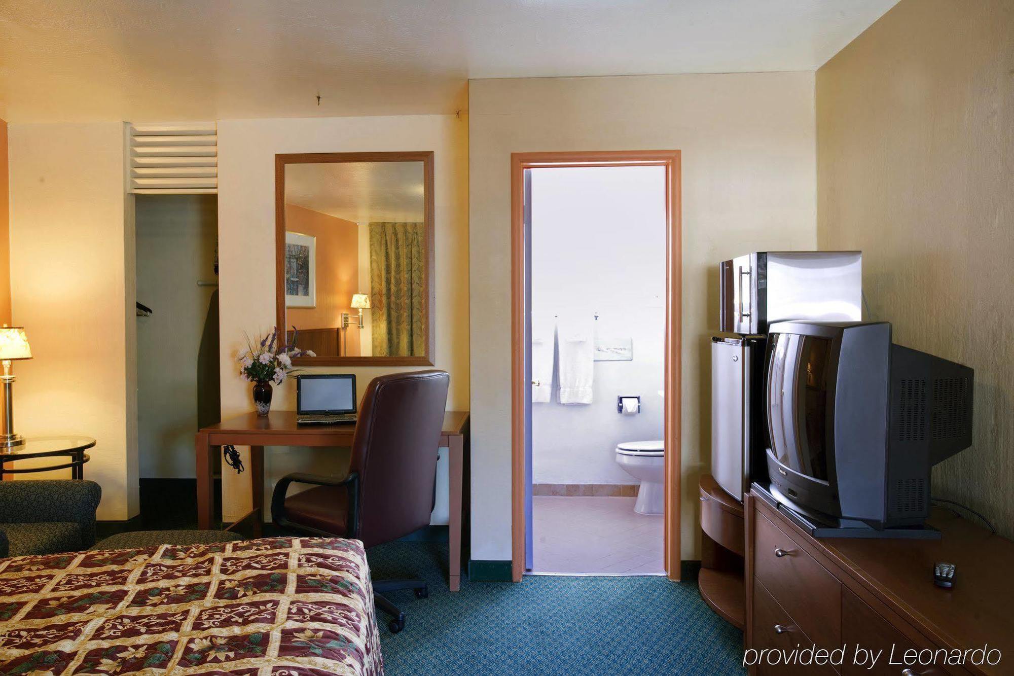 Americas Best Value Inn - Livermore Habitación foto